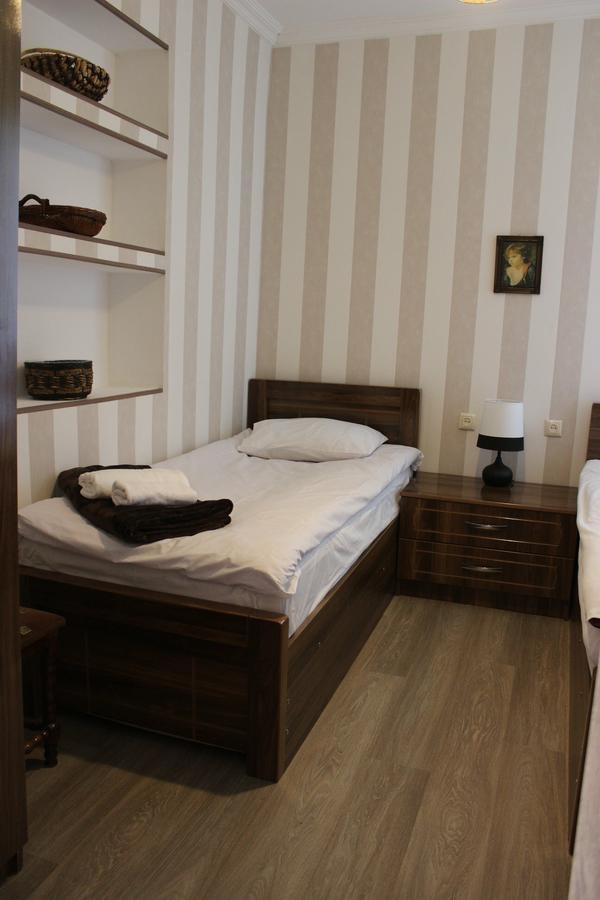 Travel Inn House Mestia • Მოგზაურის Სახლი Екстер'єр фото