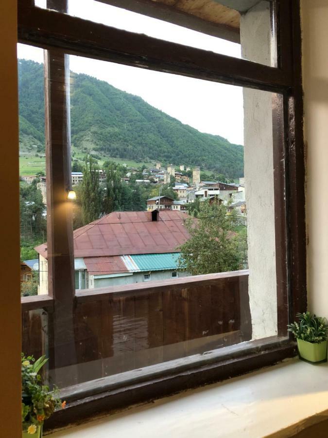 Travel Inn House Mestia • Მოგზაურის Სახლი Екстер'єр фото